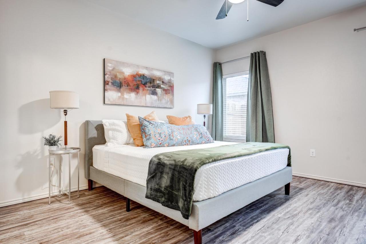 Luxury Lubbock Home Retreat Near Texas Tech ภายนอก รูปภาพ