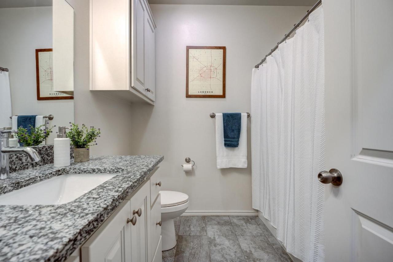 Luxury Lubbock Home Retreat Near Texas Tech ภายนอก รูปภาพ